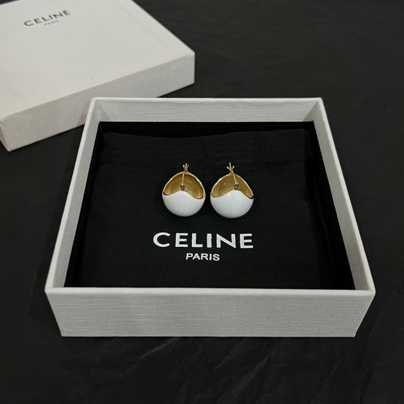 Ce**e earrings